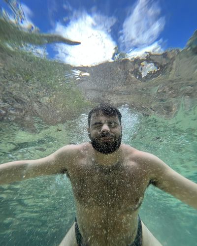 Foto de viagem mal enquadrada feita por estranho